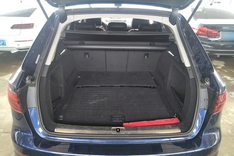 Used Audi A4 2019 45 TFSI allroad quattro Sport model Trunk