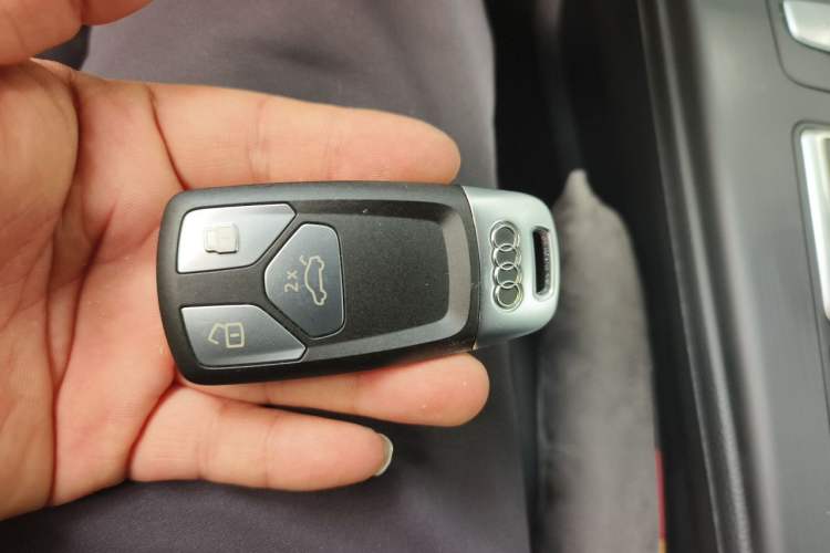 Used Audi A4 2019 45 TFSI allroad quattro Fashion Edition Vehicle Key
