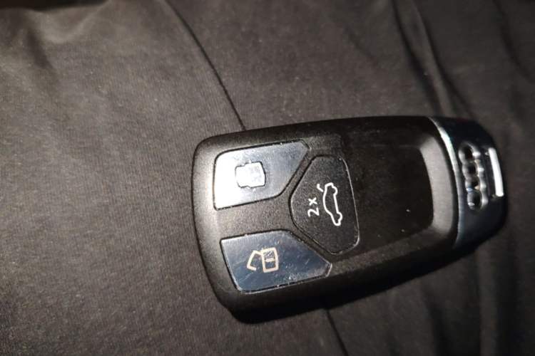 Used Audi A4 2019 45 TFSI allroad quattro Fashion Edition Vehicle Key