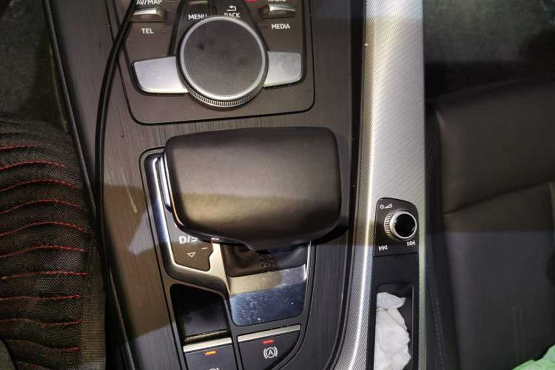 Used Audi A4 2019 45 TFSI allroad quattro Fashion Edition Gear Lever