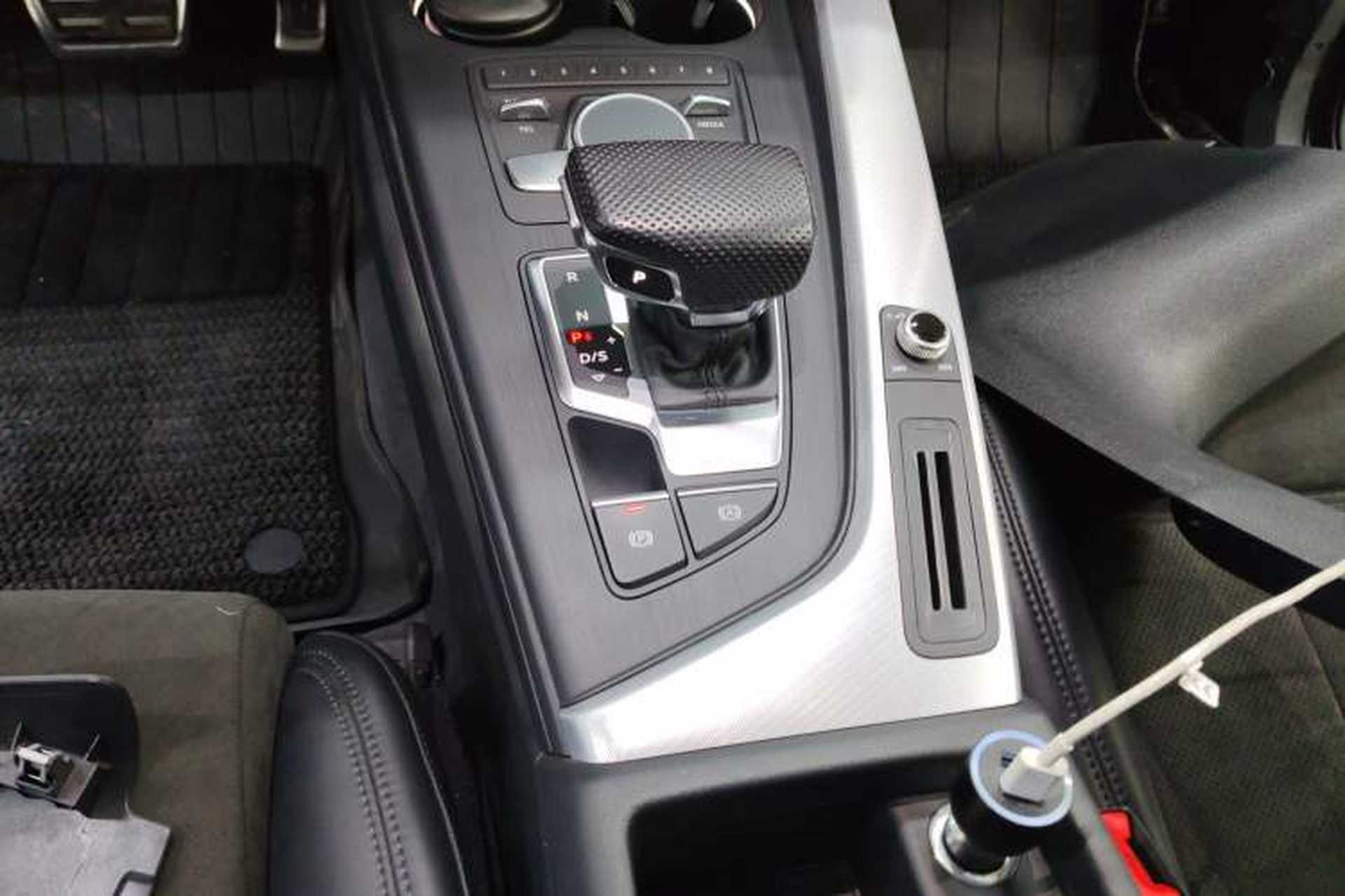 Used Audi A4 2019 45 TFSI allroad quattro Fashion Edition Gear Lever