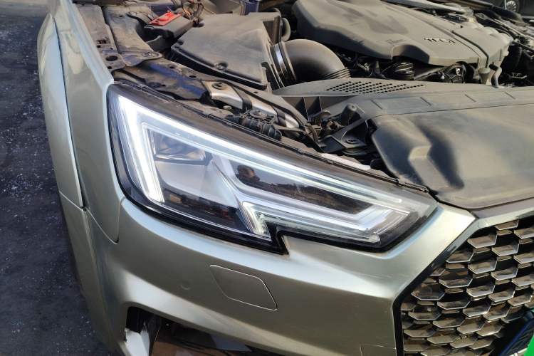 Used Audi A4 2019 45 TFSI allroad quattro Fashion Edition Right Front Headlight