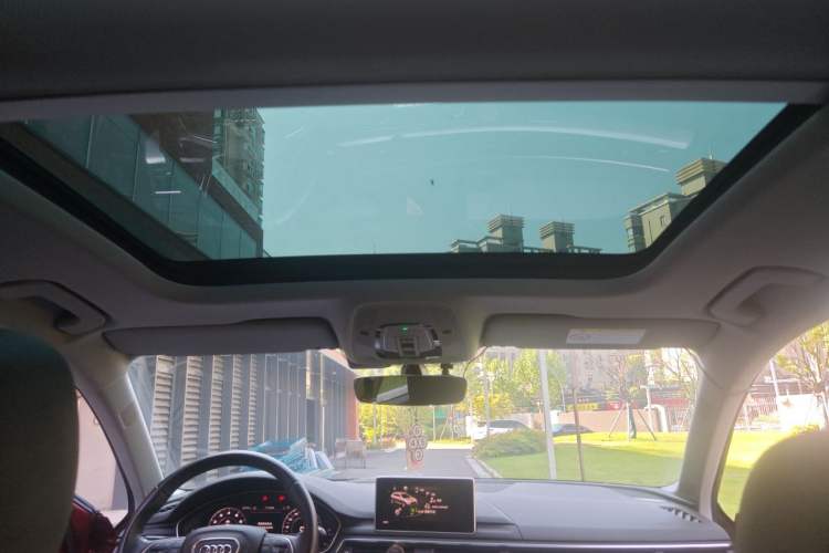 Used Audi A4 2019 45 TFSI allroad quattro Sport model Headliner
