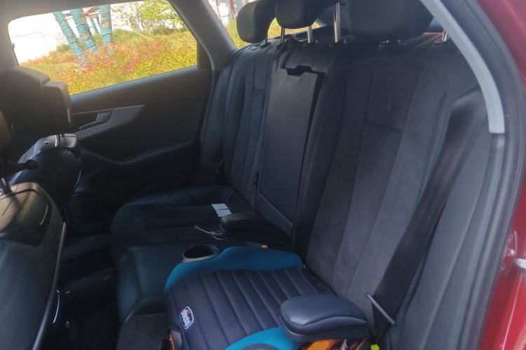 Used Audi A4 2019 45 TFSI allroad quattro Sport model Left Rear Seat