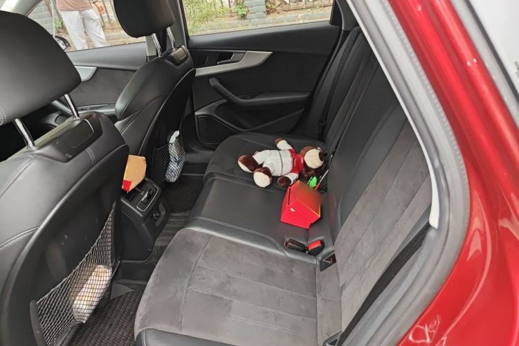 Used Audi A4 2019 45 TFSI allroad quattro Sport model Left Rear Seat