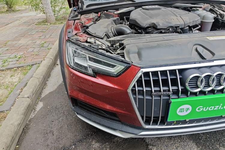 Used Audi A4 2019 45 TFSI allroad quattro Sport model Right Front Headlight