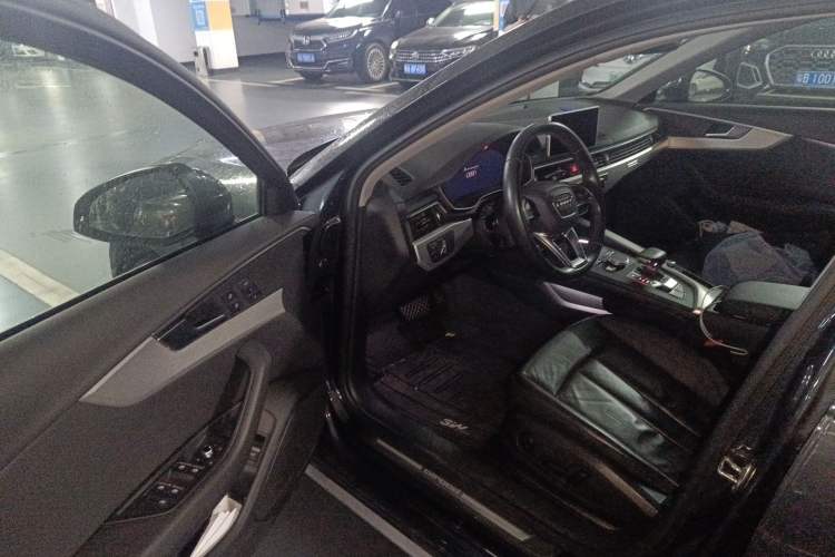 Used Audi A4 2019 45 TFSI allroad quattro Fashion Edition Driver Seat