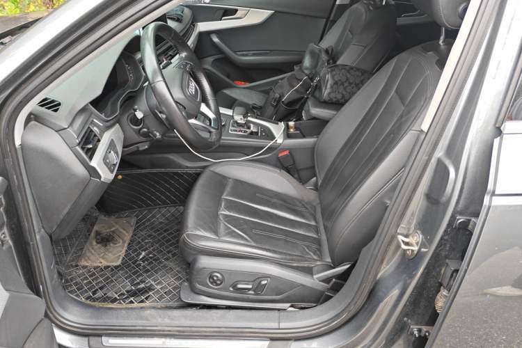 Used Audi A4 2019 45 TFSI allroad quattro Fashion Edition Left Front Seat