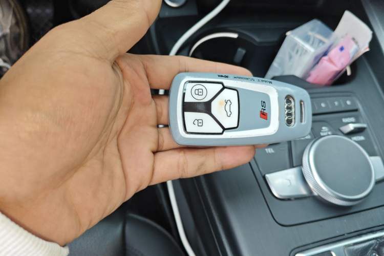 Used Audi A4 2019 45 TFSI allroad quattro Fashion Edition Vehicle Key