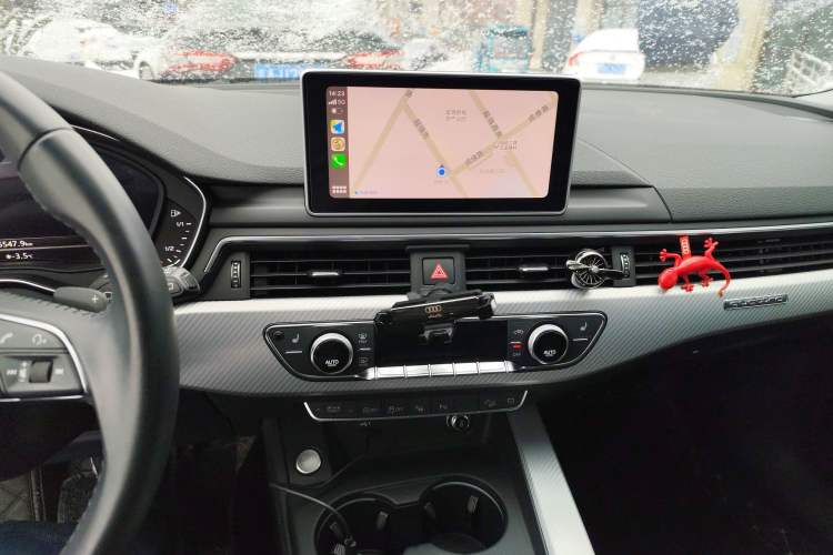 Used Audi A4 2019 45 TFSI allroad quattro Sport model Audio And AC Panel
