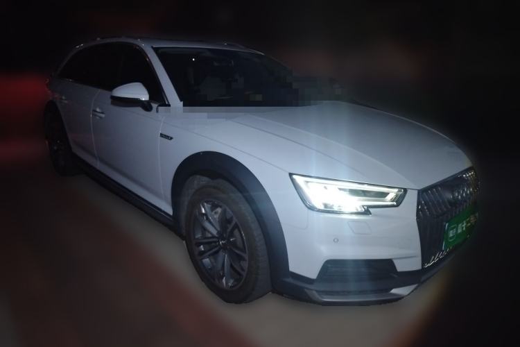 Used Audi A4 2019 45 TFSI allroad quattro Fashion Edition Front Right 45 Deg