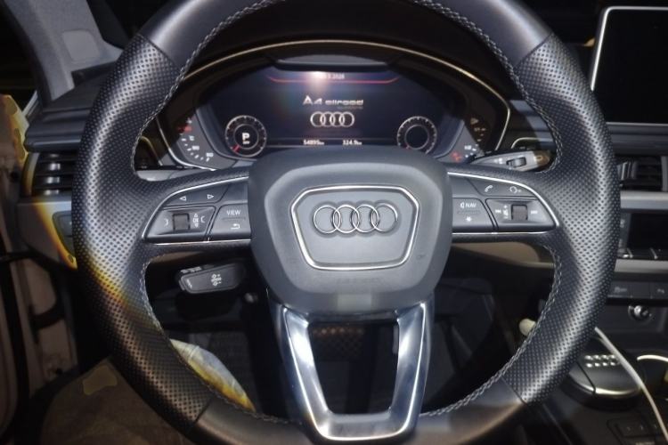 Used Audi A4 2019 45 TFSI allroad quattro Fashion Edition Steering Wheel
