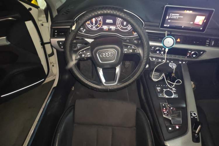 Used Audi A4 2019 45 TFSI allroad quattro Sport model Steering Wheel