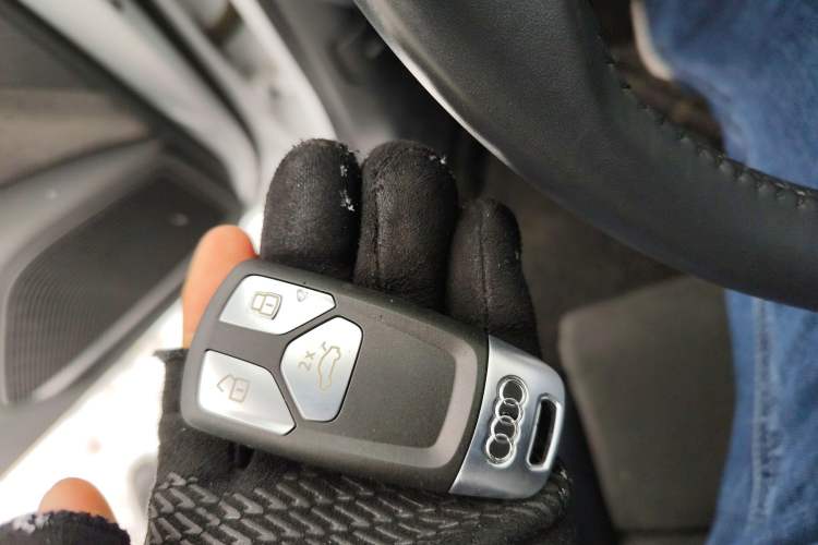 Used Audi A4 2019 45 TFSI allroad quattro Sport model Vehicle Key