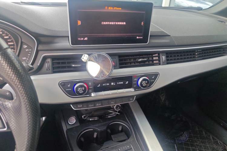 Used Audi A4 2020 Avant Futurist 40 TFSI Luxury Dynamic Model Audio And AC Panel
