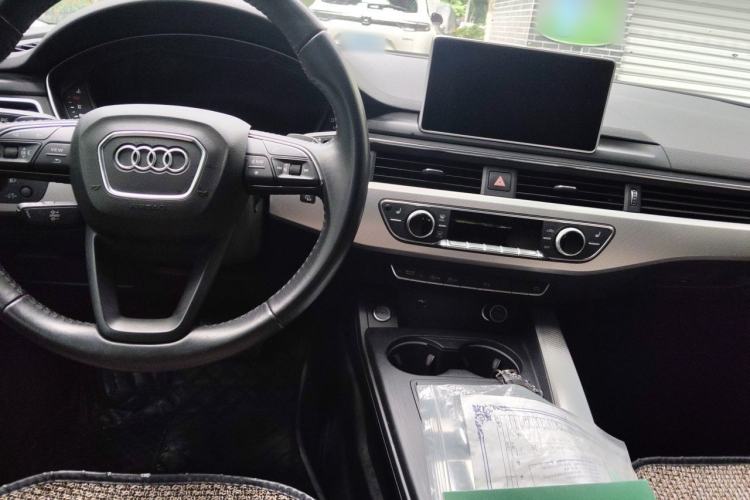 Used Audi A4 2020 Avant Avant-garde 40 TFSI Fashionable and Dynamic Model Center Console