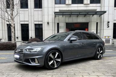 Used Audi A4 2020 Avant Avant-garde 40 TFSI Fashionable and Dynamic Model