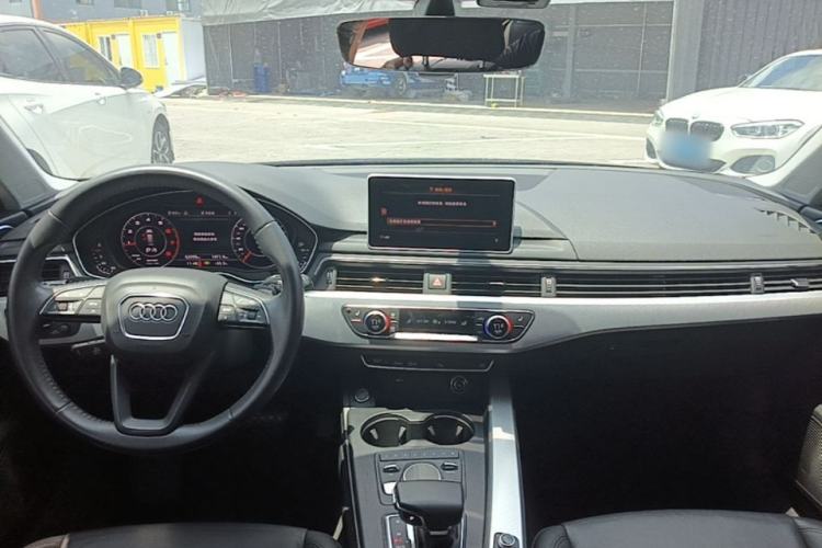 Used Audi A4 2020 Avant Avant-garde 40 TFSI Fashionable and Dynamic Model Center Console