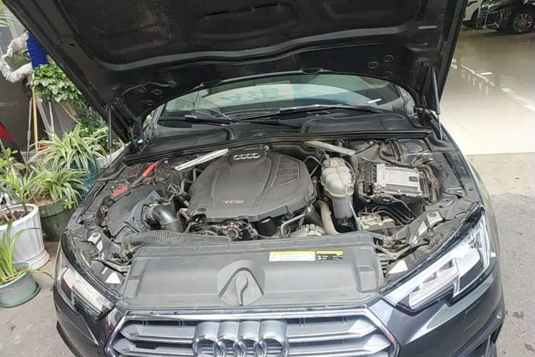 Used Audi A4 2020 Avant Futurist 40 TFSI Luxury Dynamic Model Engine Bay