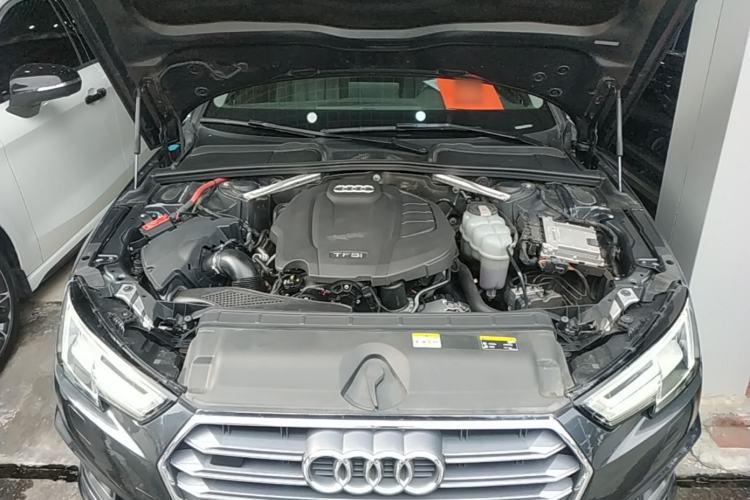Used Audi A4 2020 Avant Avant-garde 40 TFSI Fashionable and Dynamic Model Engine Bay