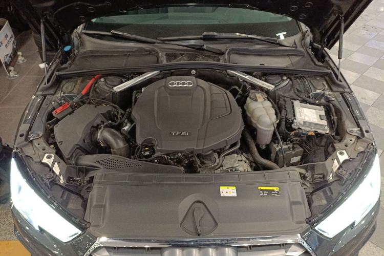 Used Audi A4 2020 Avant Avant-garde 40 TFSI Fashionable and Dynamic Model Engine Bay