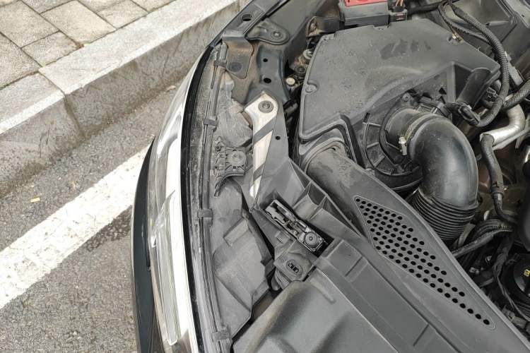Used Audi A4 2020 Avant Futurist 40 TFSI Luxury Dynamic Model Engine Bay Right