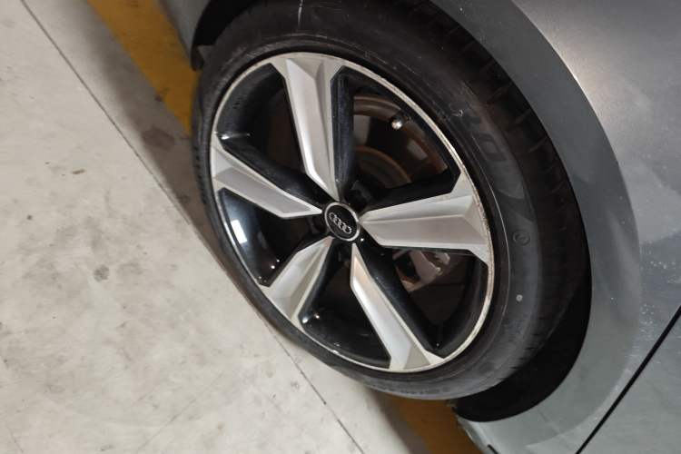 Used Audi A4 2020 Avant Avant-garde 40 TFSI Fashionable and Dynamic Model Exterior 2