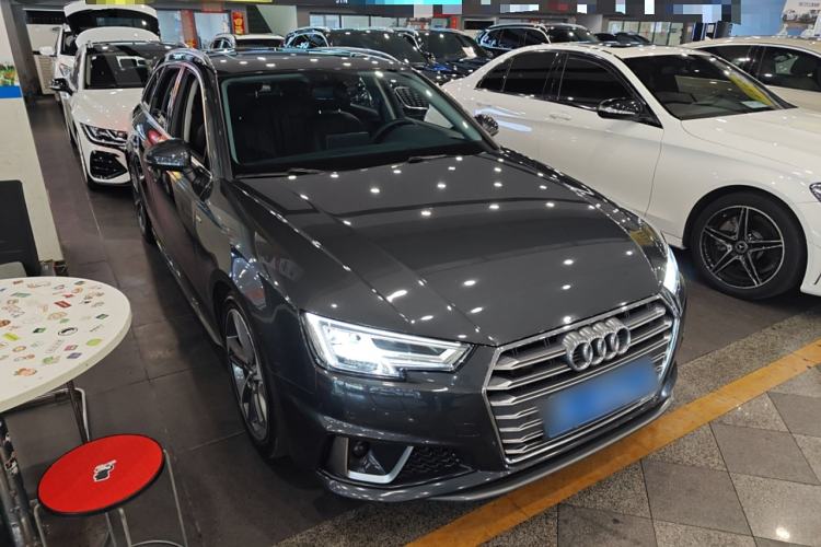 Used Audi A4 2020 Avant Avant-garde 40 TFSI Fashionable and Dynamic Model Exterior 2