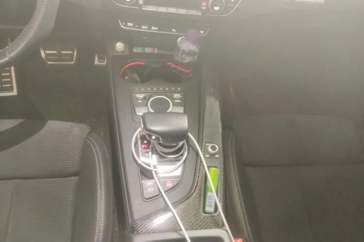 Used Audi A4 2020 Avant Futurist 40 TFSI Luxury Dynamic Model Gear Lever