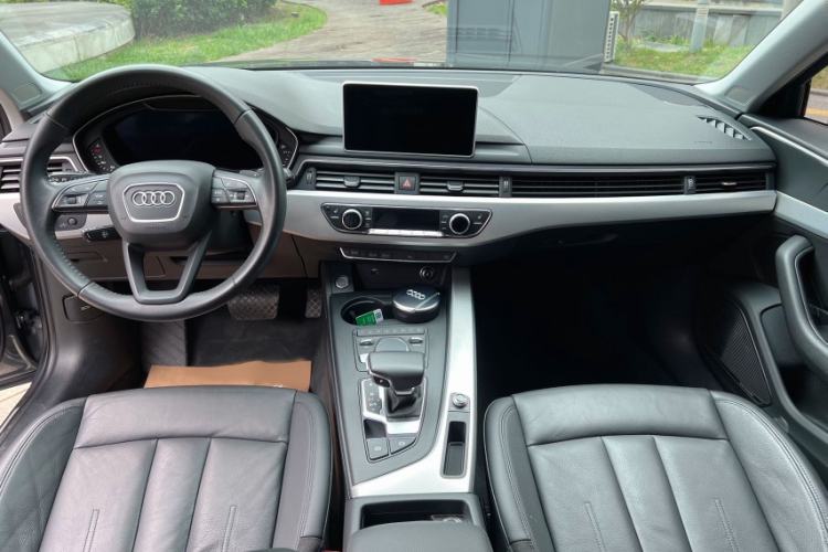 Used Audi A4 2020 Avant Avant-garde 40 TFSI Fashionable and Dynamic Model Interior 3