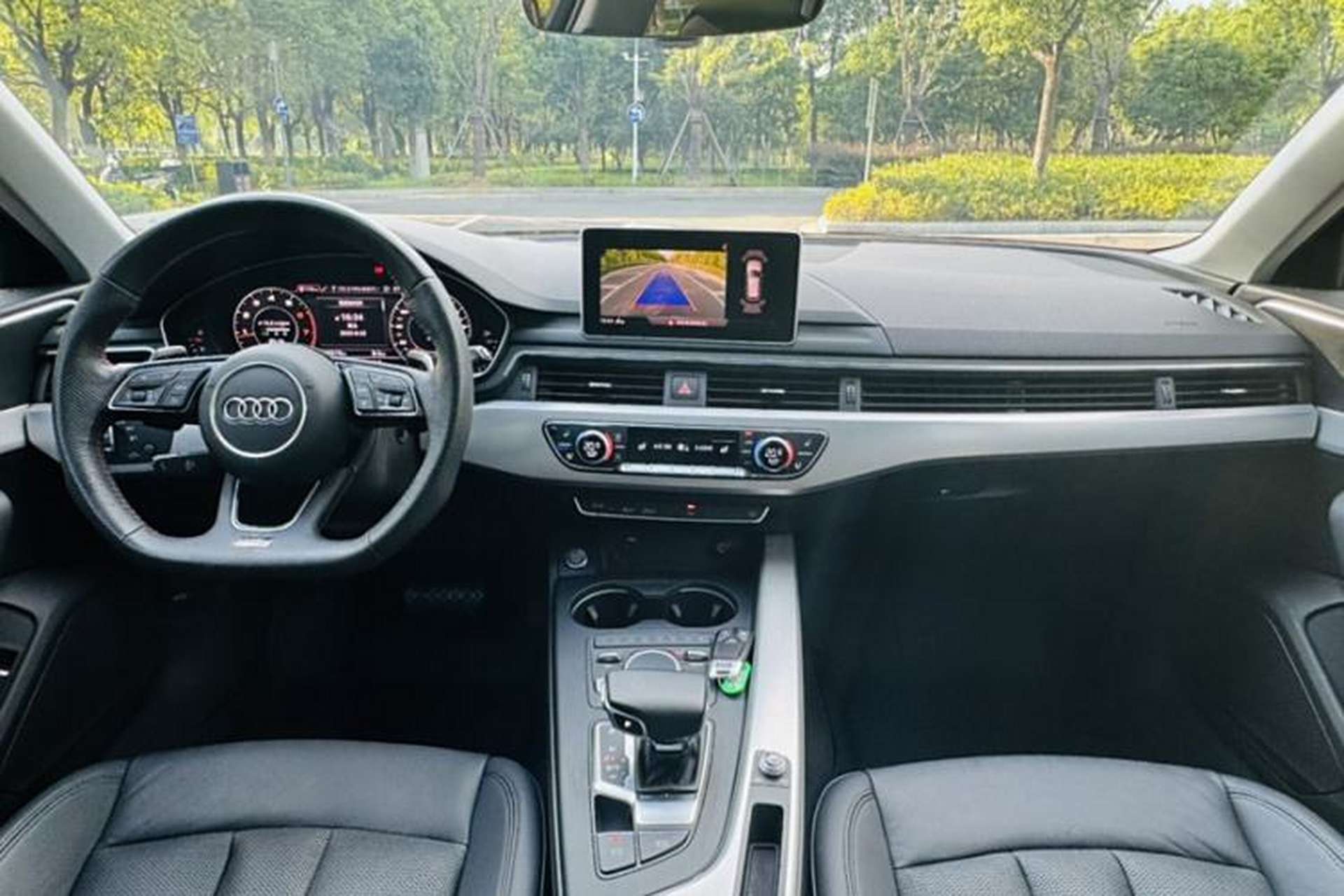 Used Audi A4 2020 Avant Avant-garde 40 TFSI Fashionable and Dynamic Model Interior 9
