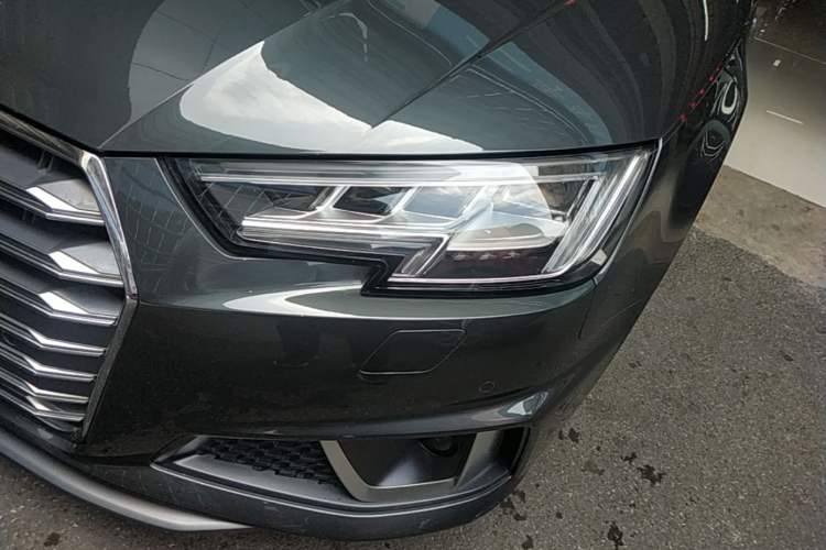 Used Audi A4 2020 Avant Futurist 40 TFSI Luxury Dynamic Model Left Front Headlight