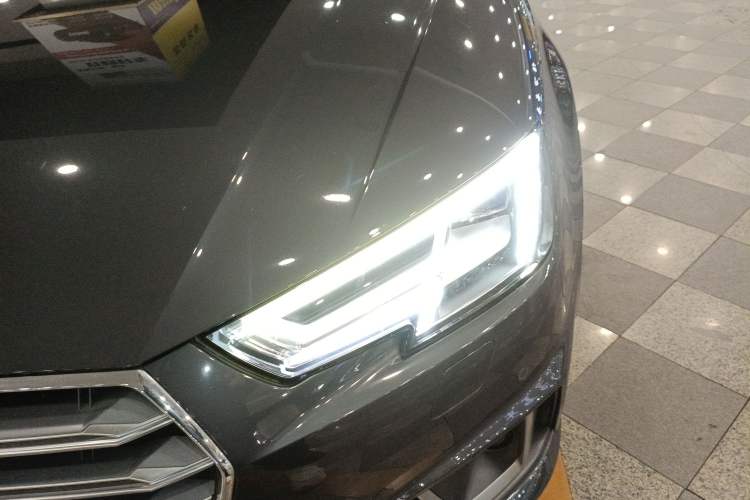 Used Audi A4 2020 Avant Avant-garde 40 TFSI Fashionable and Dynamic Model Left Front Headlight