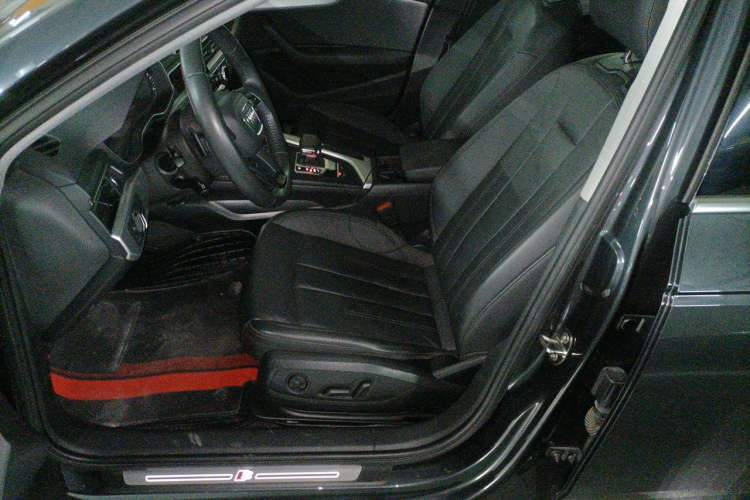Used Audi A4 2020 Avant Avant-garde 40 TFSI Fashionable and Dynamic Model Left Front Seat