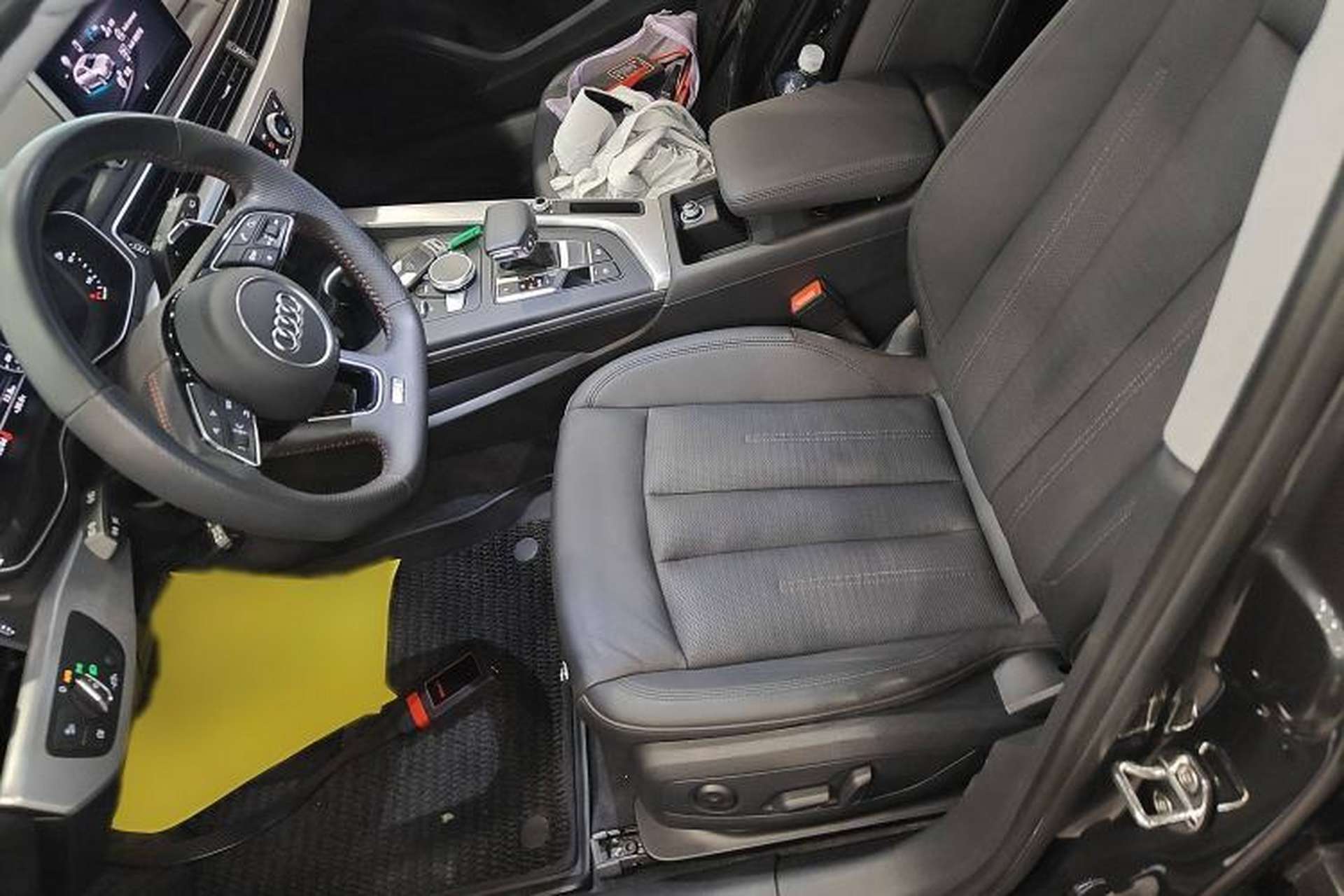Used Audi A4 2020 Avant Avant-garde 40 TFSI Fashionable and Dynamic Model Left Front Seat