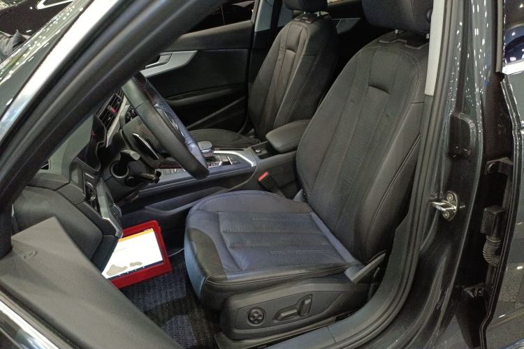 Used Audi A4 2020 Avant Avant-garde 40 TFSI Fashionable and Dynamic Model Left Front Seat