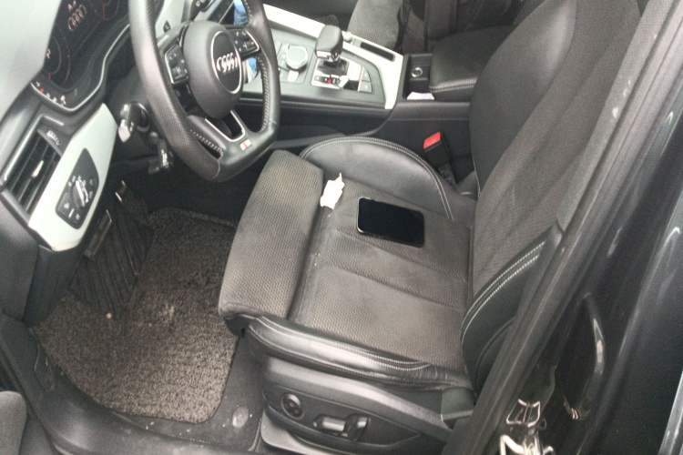 Used Audi A4 2020 Avant Avant-garde 40 TFSI Fashionable and Dynamic Model Left Front Seat