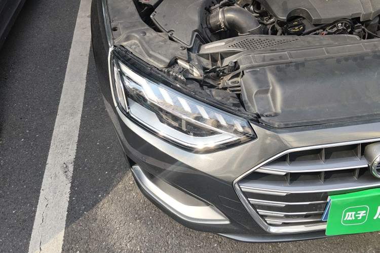 Used Audi A4  Right Front Headlight