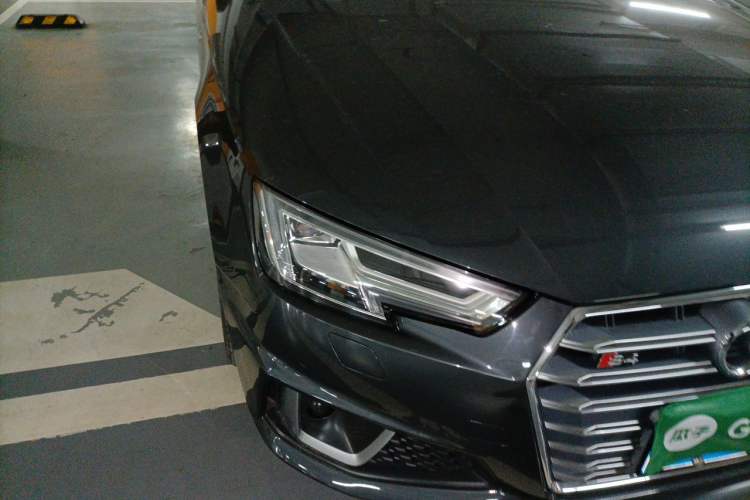 Used Audi A4 2020 Avant Avant-garde 40 TFSI Fashionable and Dynamic Model Right Front Headlight
