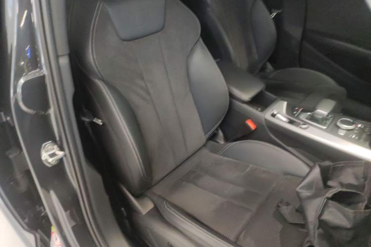 Used Audi A4 2020 Avant Futurist 40 TFSI Luxury Dynamic Model Right Front Seat