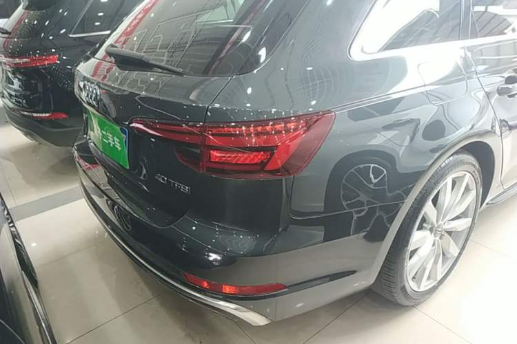 Used Audi A4 2020 Avant Avant-garde 40 TFSI Fashionable and Dynamic Model Right Rear Taillight