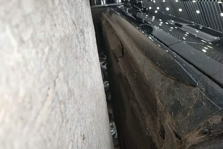 Used Audi A4 2020 Avant Avant-garde 40 TFSI Fashionable and Dynamic Model Right Side Sill