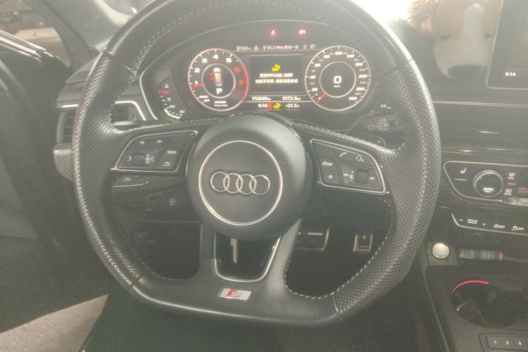 Used Audi A4 2020 Avant Futurist 40 TFSI Luxury Dynamic Model Steering Wheel