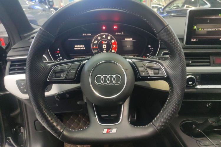 Used Audi A4 2020 Avant Futurist 40 TFSI Luxury Dynamic Model Steering Wheel