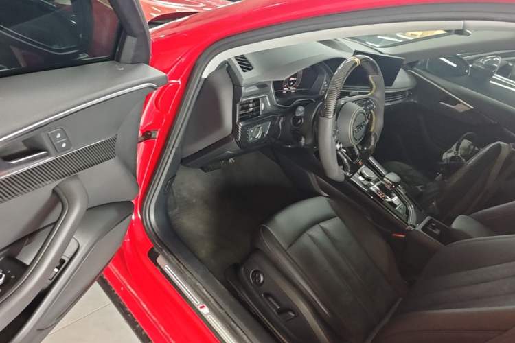 Used Audi A4 2020 Avant Avant-garde 40 TFSI Fashionable and Dynamic Model Driver Seat