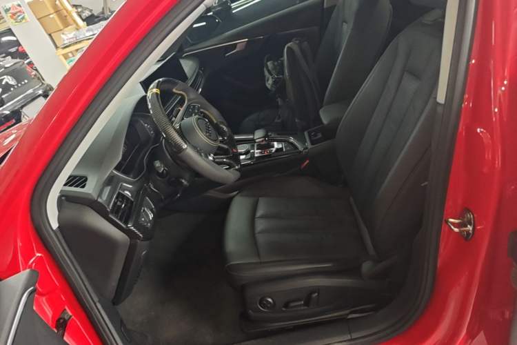 Used Audi A4 2020 Avant Avant-garde 40 TFSI Fashionable and Dynamic Model Left Front Seat
