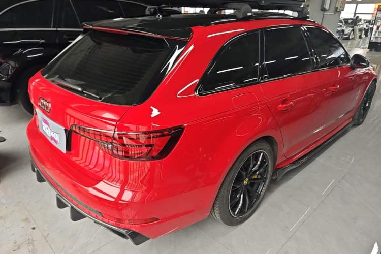 Used Audi A4 2020 Avant Avant-garde 40 TFSI Fashionable and Dynamic Model Rear Right 45 Deg