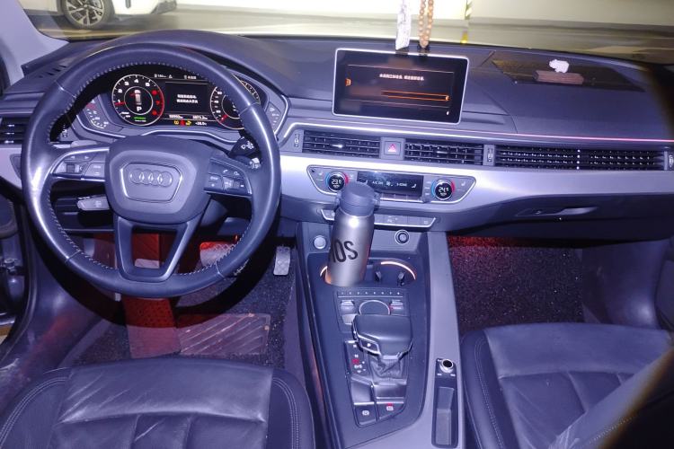 Used Audi A4 2020 Avant Avant-garde 40 TFSI Fashionable and Dynamic Model Center Console