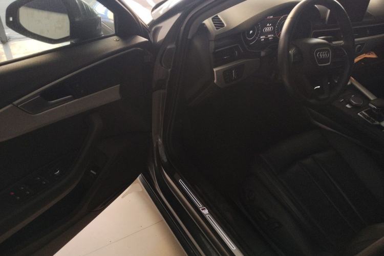 Used Audi A4 2020 Avant Avant-garde 40 TFSI Fashionable and Dynamic Model Driver Seat