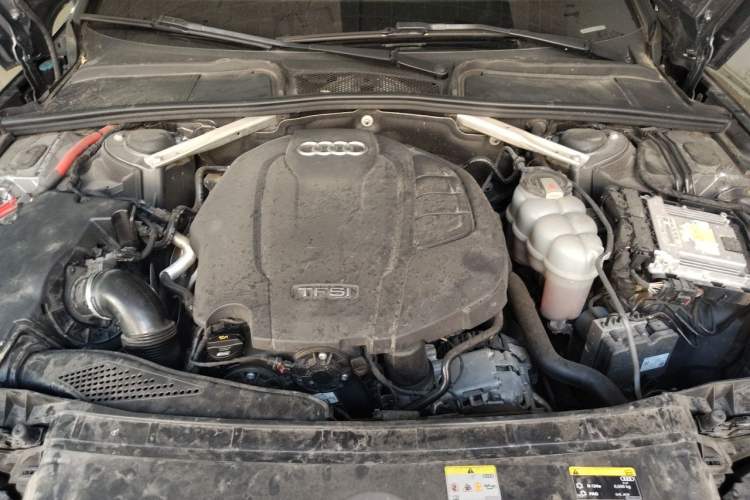 Used Audi A4 2020 Avant Avant-garde 40 TFSI Fashionable and Dynamic Model Engine Bay